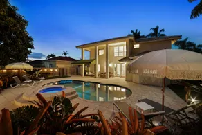Poolside Paradise: Miami getaway - Image 2