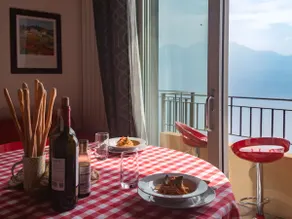 EnjoyIseoLake - Dante with spacious balcony and Lake view - Image 4