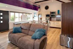 MEADOWLANE LODGE - Image 4