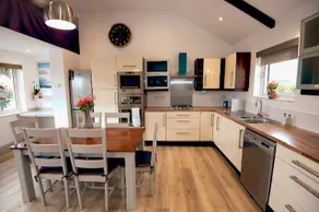 MEADOWLANE LODGE - Image 5