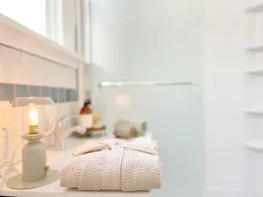 Beautiful 5 bedroom SF house. Close to everything - Image 2