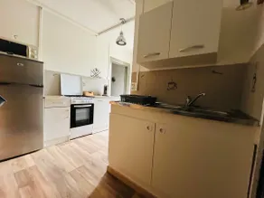House in the meadow - Image 3