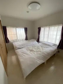 Comfortable 46 ㎡ close to the coast and downtown. Bedroom and living room. Second floor of the building (no elevator) - Image 2