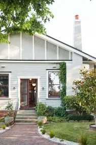 CBD Convenience | Spacious, Peaceful, Private - Image 3