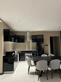 Modern Apartment in Janabiyah - Image 5