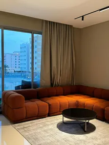 Modern Apartment in Janabiyah - Image 4