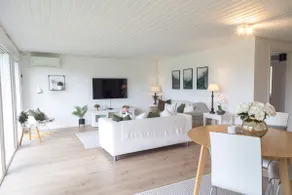 Apartment with stunning fjord view near Ålesund - Image 5