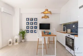 Shell-Charm w/Sea View & Parking - Image 5