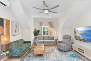 NEW 1BRM Guesthouse | King Bed | Central Florida - Image 2