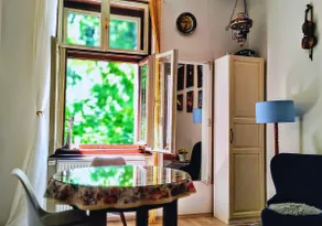 Magical Green & Peaceful Oasis in Central Prague - Image 4