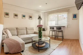 Loft in the center of Madrid quiet; heating, free breakfast and fitness center - Image 2