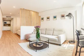 Loft in the center of Madrid quiet; heating, free breakfast and fitness center - Image 3