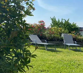 120 sqm apartment in a villa with garden - Image 5