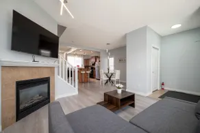 Entire Home with AC, 3 BRs, 10 mins to airport - Image 5