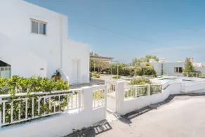 Hibiscus Plakia Beachfront - Image 4