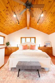 Spacious Cabin•Pool/Hot Tub•Game Room•No Bunkbeds - Image 3