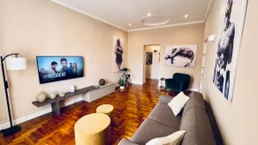 Luxury & Spacious Apartment - Stunning City View - Image 2