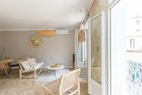 Spacious 2-room, new, air-conditioned – Downtown - Image 2