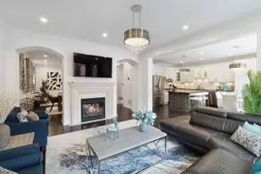 Contemporary 4BR Oakville Home – Downtown Core - Image 4