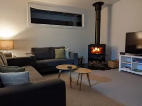 Korowal Cottage: Wentworth Falls, Blue Mountains - Image 3