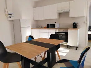 StaybyTS-Le Nid Perché-3-NearTrainStation-Wifi-Netflix - Image 5
