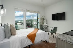 Southern Charm Studio in DT Bham - Image 2