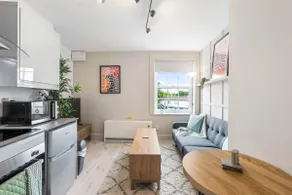 Modern Living in The Old Bank Marken Rasen Apt. 09 - Image 4
