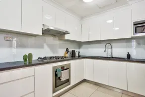 3-Bedroom House in Ultimo Good for 10 Guests - Image 5