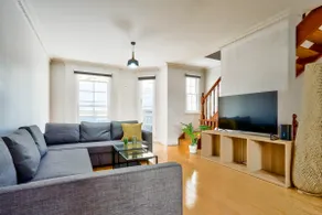 3-Bedroom House in Ultimo Good for 10 Guests - Image 2