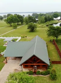 Sunrise Lodge Lakeside Cabin - Image 4