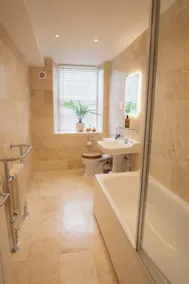 New contemporary apartment in centre of Tetbury - Image 3