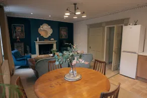 Stunning unique period 2 bedroom apartment - Image 3