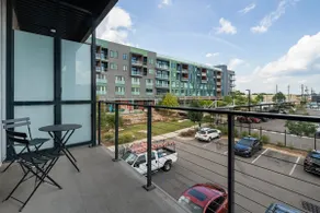 Luxurious Studio l Patio Views! - Image 5