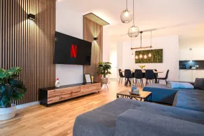 Spacious Central Apartment | Terrace | 2 Baths - Image 2