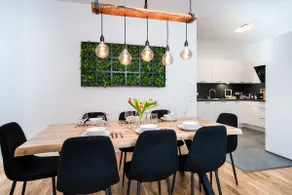 Spacious Central Apartment | Terrace | 2 Baths - Image 3