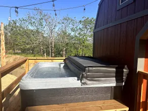 Aspen Grove | Lemurs & Zebras | Private Hot Tub - Image 4