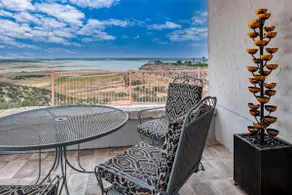 Beautiful Lake View Getaway! - Image 5