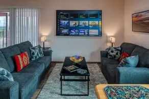 Beautiful Lake View Getaway! - Image 3