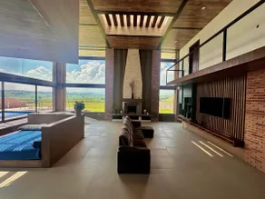 ”The Big House with a Beautiful View.” - Image 3