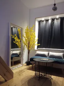 mezzanine studio. Downtown - Image 4