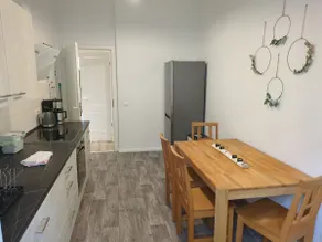 3-Room Apartment, Central & Flexible, with Balcony - Image 2