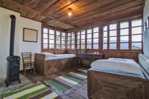 Authentic House with Stunning Mountain View - Karashka - Image 5