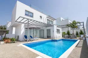 Villa Elite Blu by Ezoria Villas - Image 2