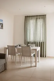 beachfront apartment just steps from downtown - Image 5