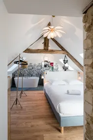 Le Singulier. Duplex with air-conditioned bedrooms - Image 4