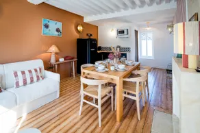 Le Singulier. Duplex with air-conditioned bedrooms - Image 3