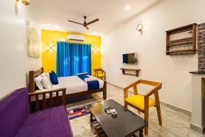 Teak Leaf Pavilion | 4BHK Glass Pool Party Villa - Image 3