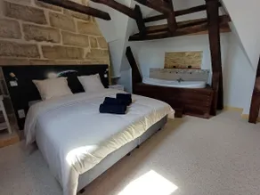 The Hanging Cabin of Sarlat - Image 2