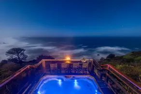 Oceanfront/ Stunning Views/ Hot Tub/ Contemporary - Image 2