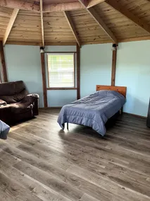 Cabin 1 - Perfect Cabin near Kinkaid Lake - Image 3